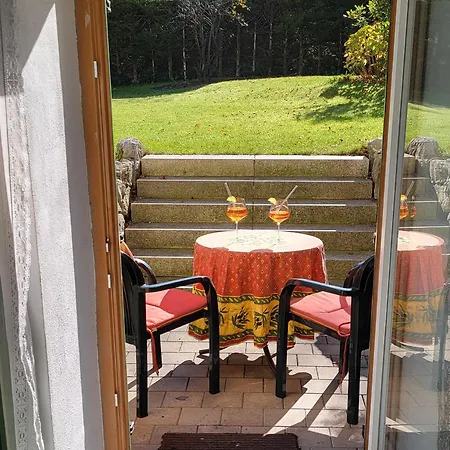 Grosse Mit Garten Und Bergblick Rotta