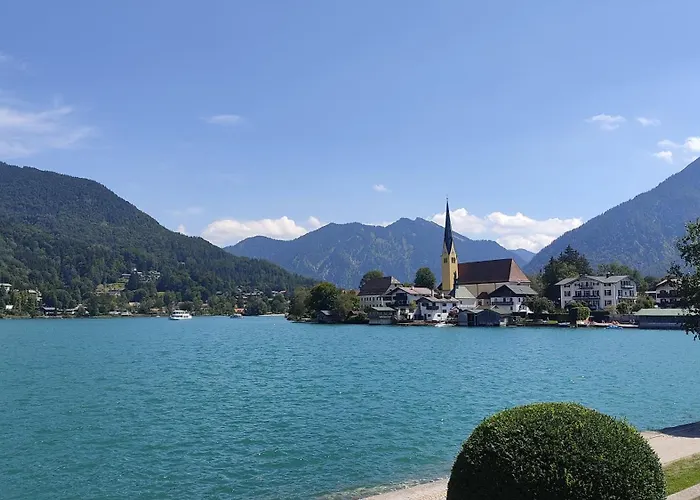 Grosse Mit Garten Und Bergblick * Rotta